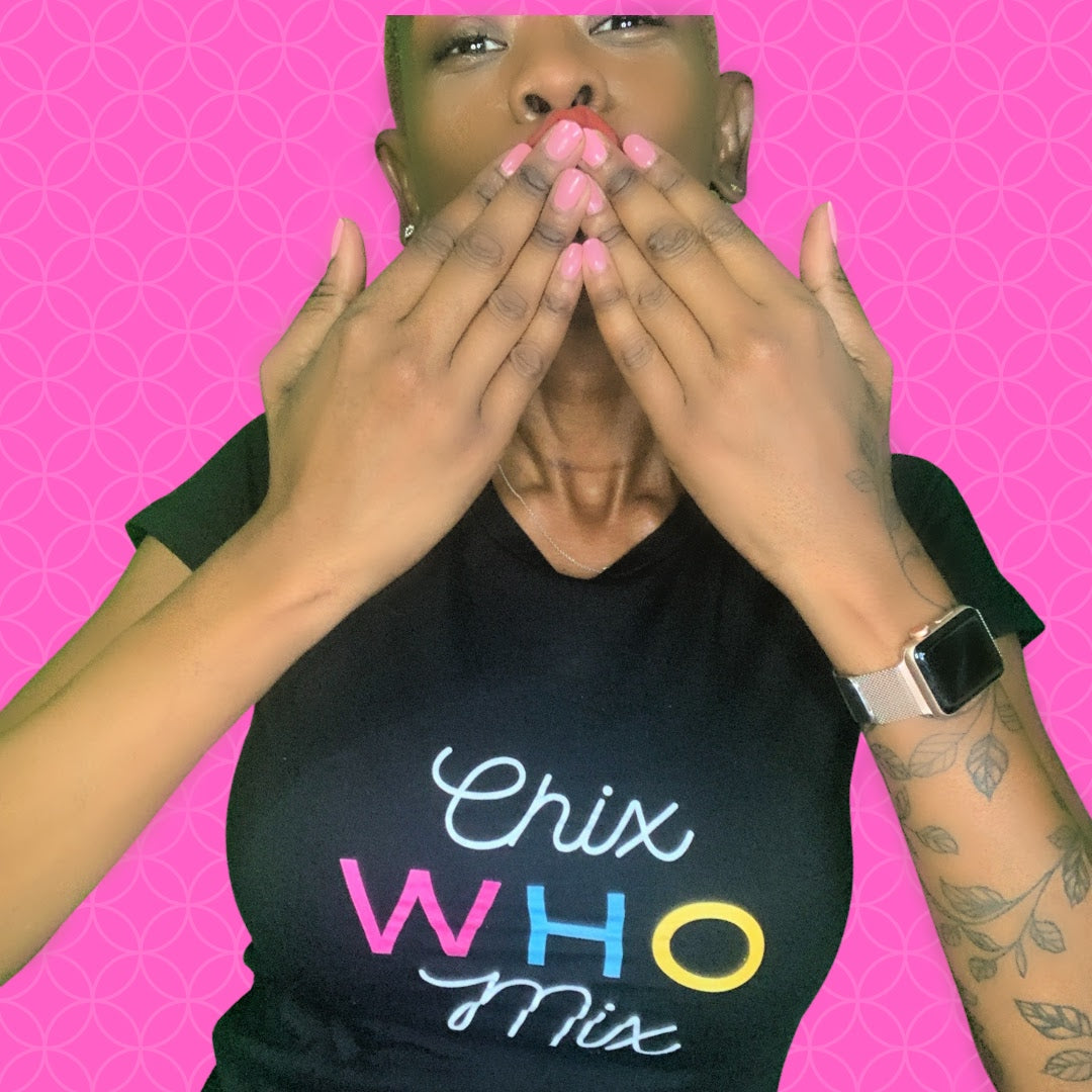 Chix Who Mix - Diva DJ T-shirt